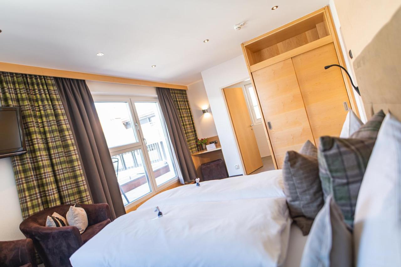 Aparthotel Hochland Gmbh Nauders Exteriör bild